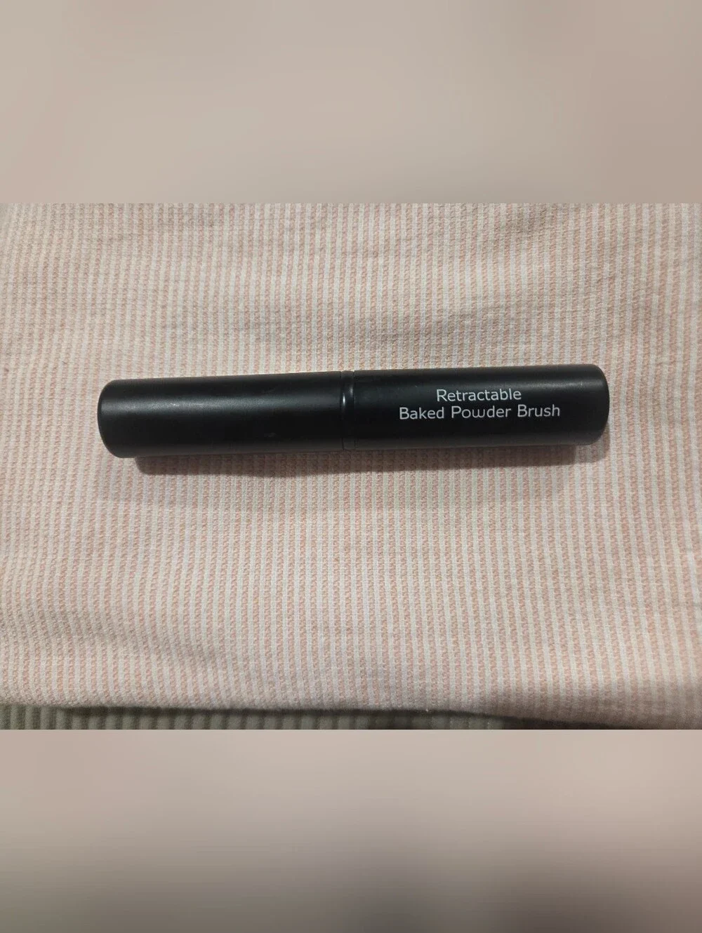 Laura Geller Retractable Baked Powder Brush